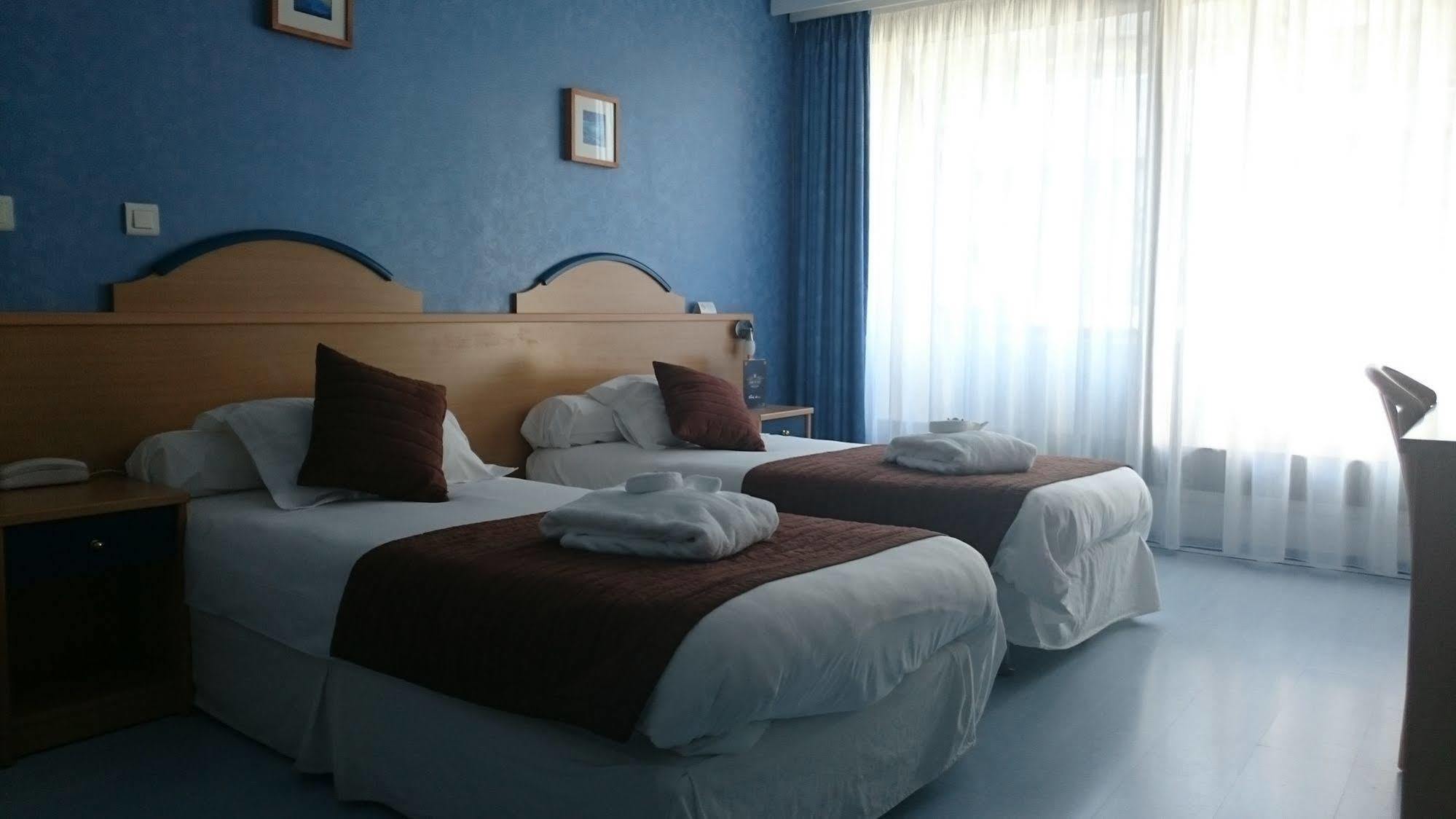 Brit Hotel Du Ban 쇼드-재그 외부 사진